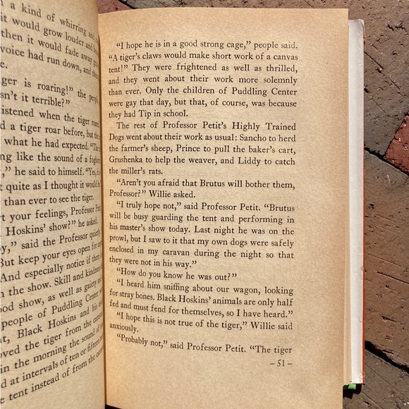 The Highly Trained Dogs of Professor Petit Dog Canine Illustrated Book Club Kids - Picture 3 of 10